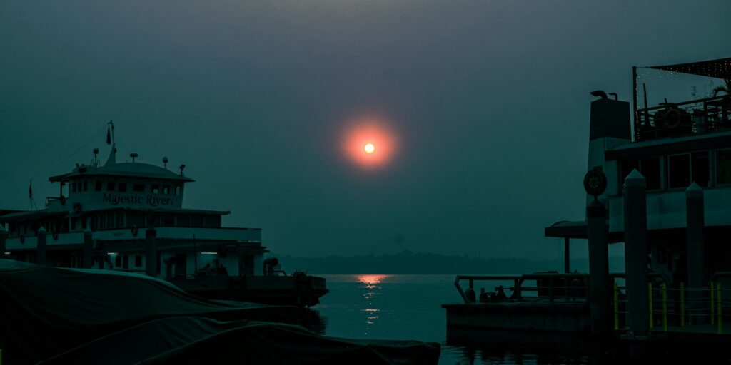 刚果河日落 Sunset over the Congo River